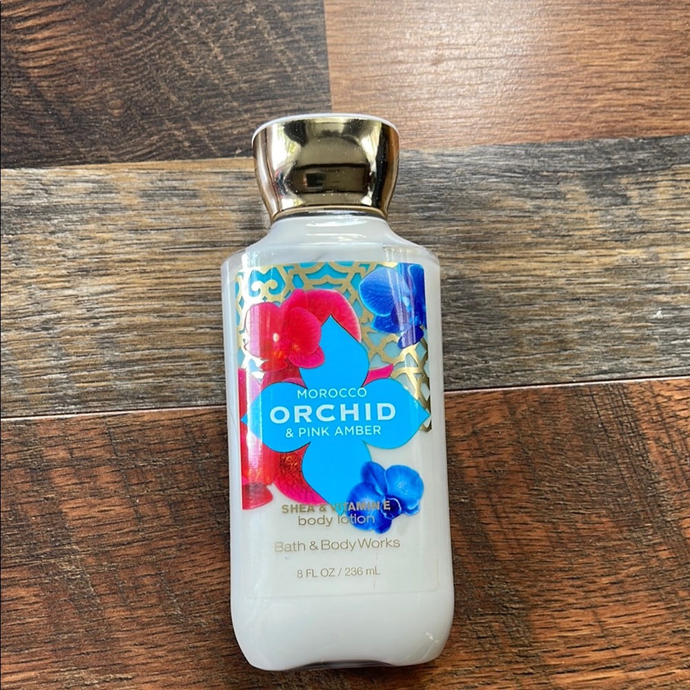 Bath & Body Works Morocco Orchid & Pink Amber Lotion - Blue and Pink Design